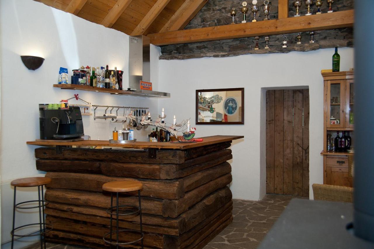 Hof Liebeneck Bed and Breakfast Osterspai Exteriör bild